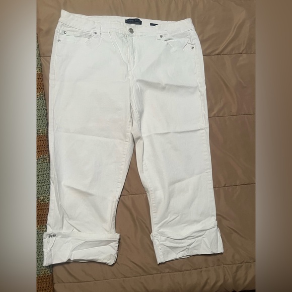 Code Bleu capri cuffed Gwen crops - Picture 1 of 2